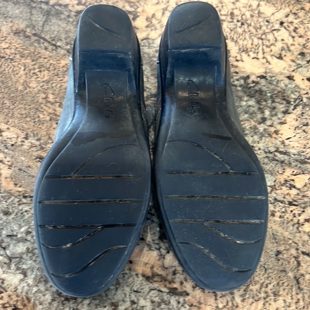 Clarks Heels - Picture 7 of 8